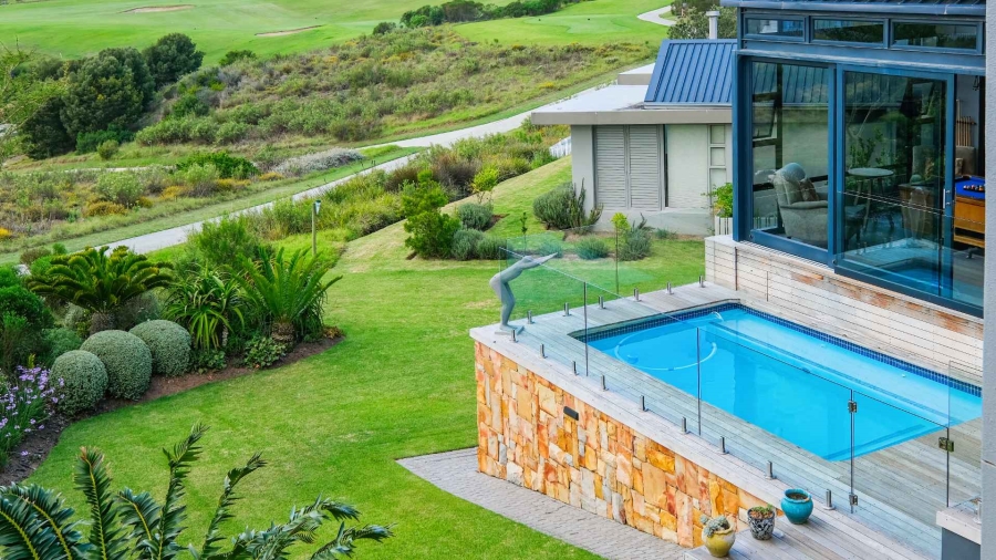 5 Bedroom Property for Sale in Oubaai Western Cape